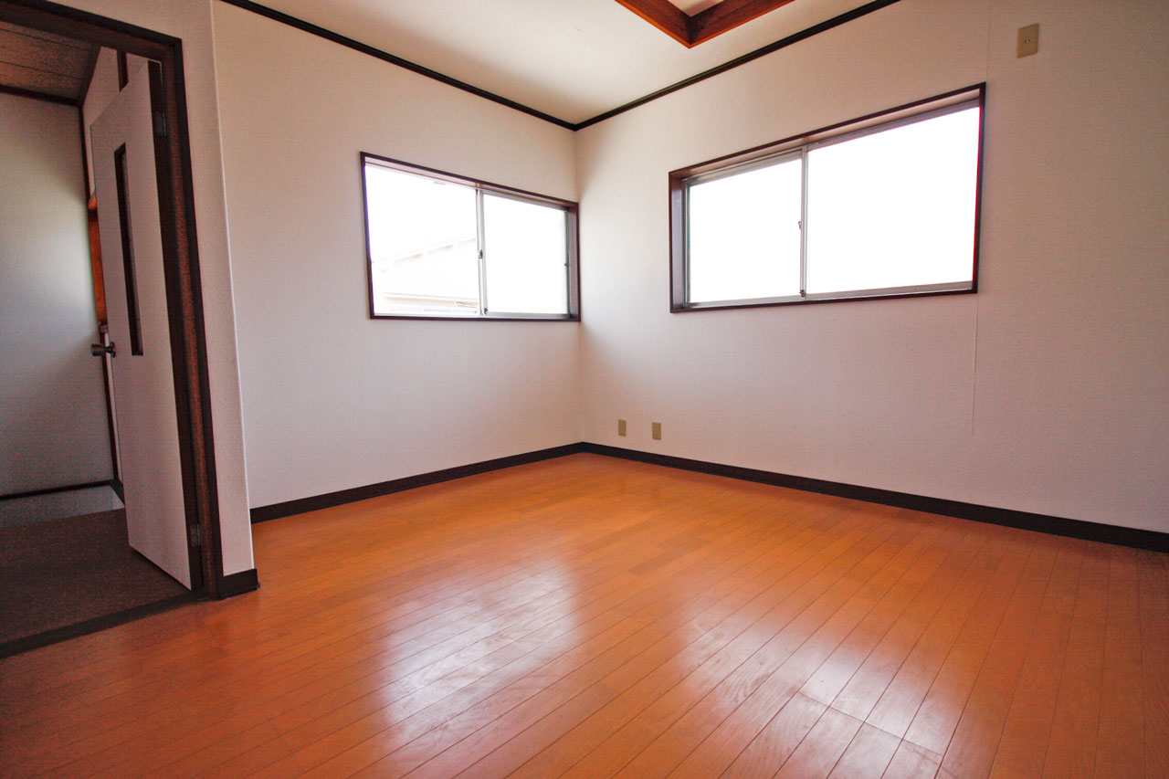 桜井市大字三輪：２階洋室写真