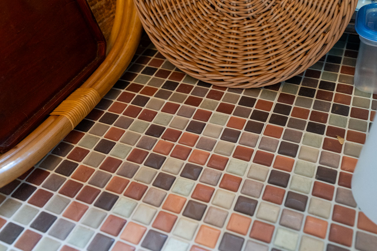 奈良県山辺郡山添村岩屋：モザイクタイル写真