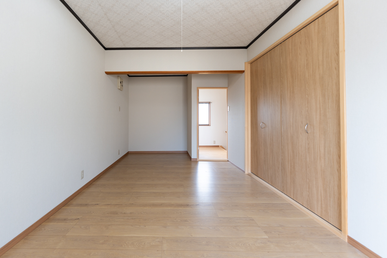 桜井市大字芝：8.5帖洋室写真