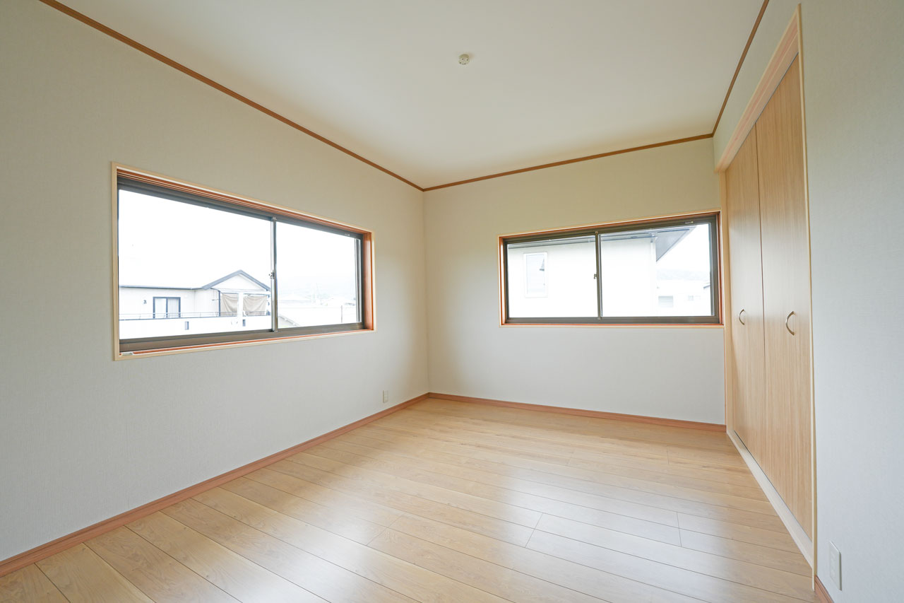 桜井市大字芝：6.0帖洋室写真