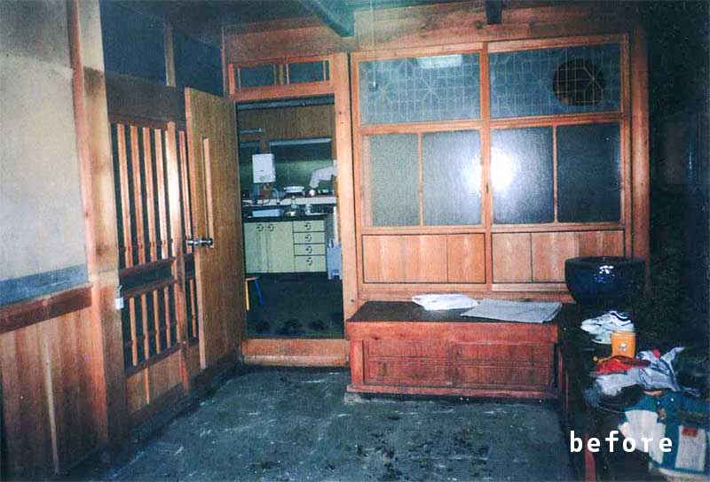 奈良市月ヶ瀬桃香野：ビフォー玄関