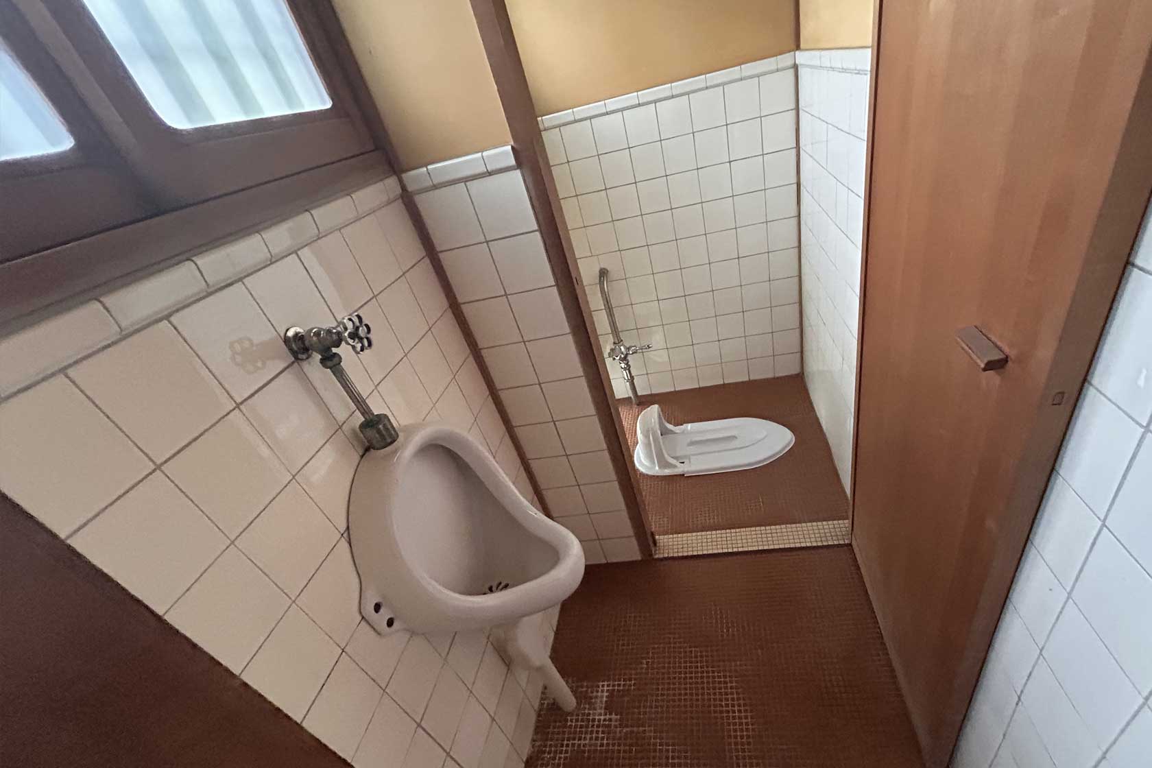 奈良県十津川村大字上野地：トイレ。