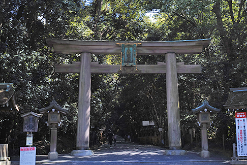 大神神社　徒歩約18分